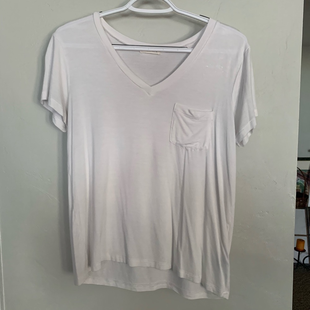 white t-shirt